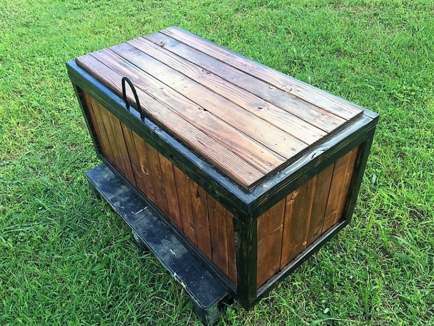 Wood Pallet Storage Chest 