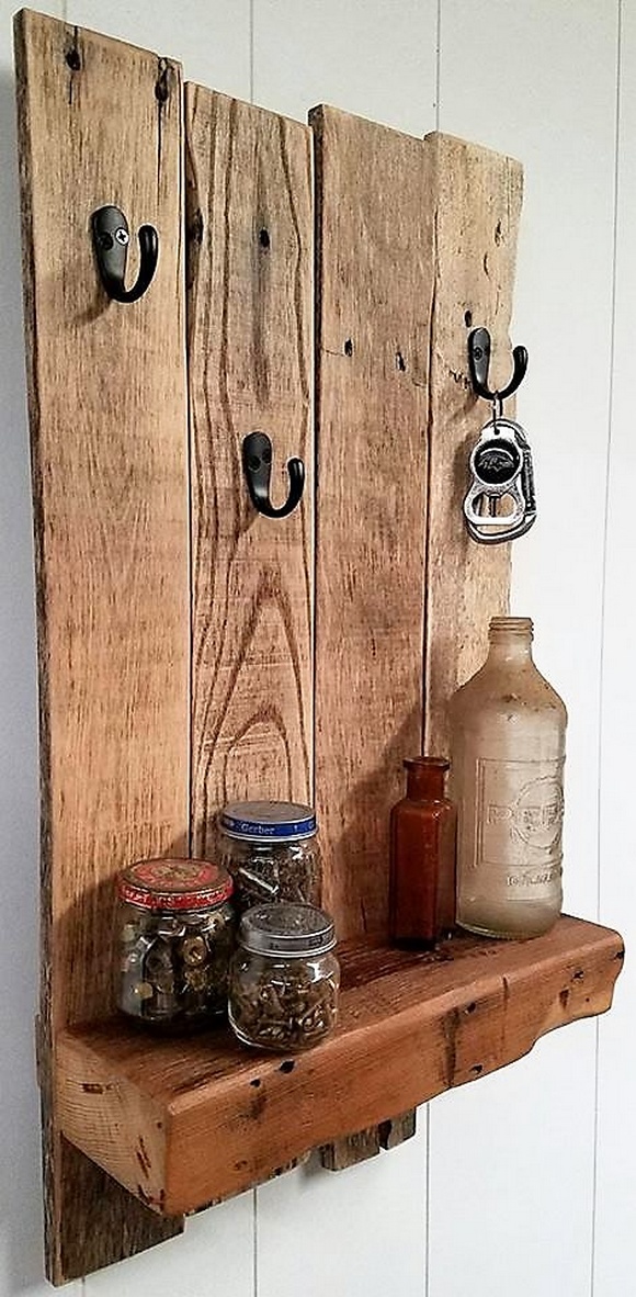 Recycled Wooden Pallet Shelf with Rustic Look | Wood Pallet Furniture