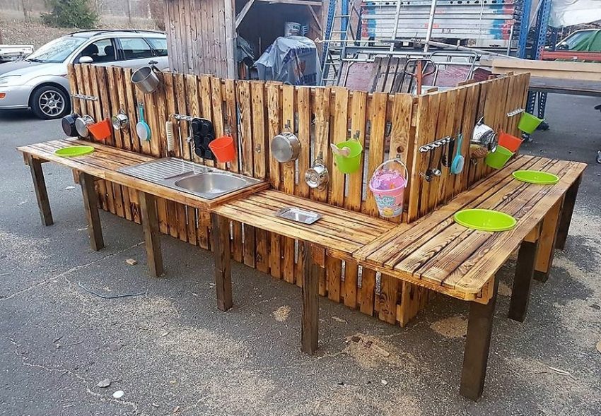 mud kitchen outdoor toys