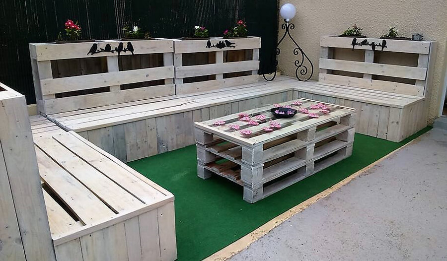 Giant Pallet Bed with Storage Plan | Wood Pallet Furniture