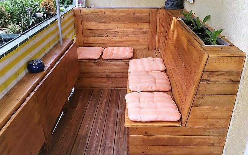 pallet balcony lounge