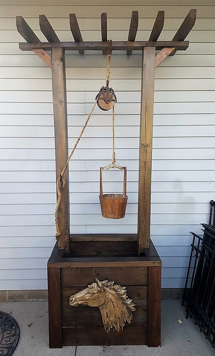 wooden pallet wishing well craft 2